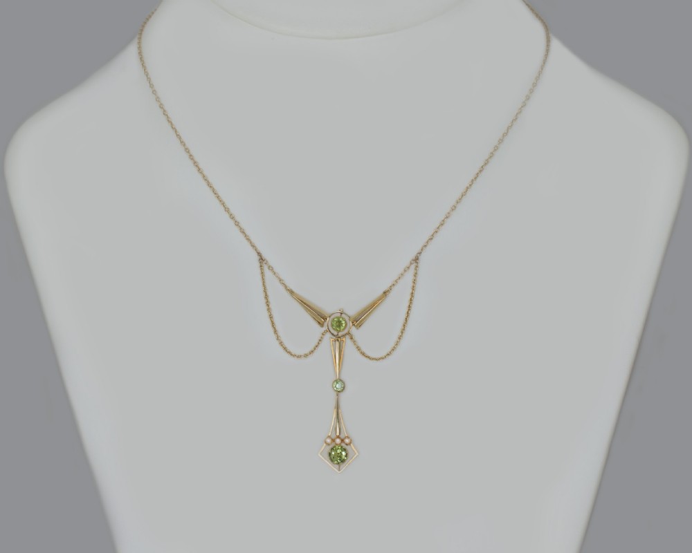 Art Deco Peridot & Pearl Necklace 15ct Gold Antique Edwardian Necklace circa 1915 View II
