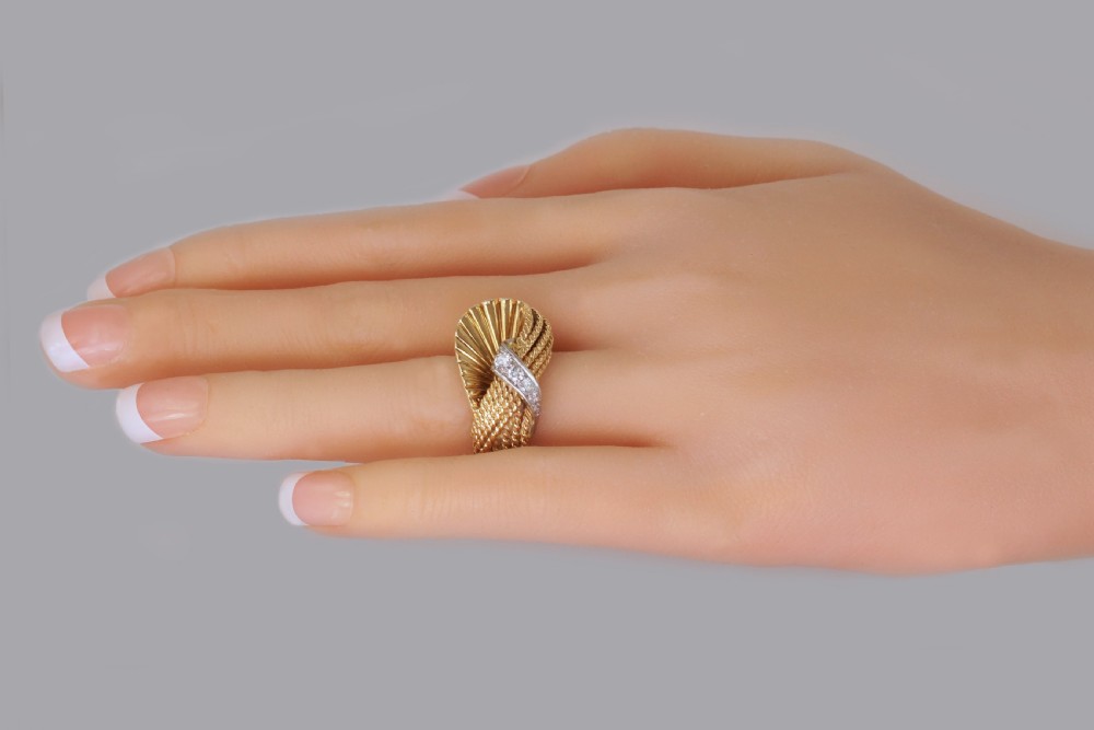 Vintage Kutchinsky Diamond Ring 18ct Gold Dress Ring London 1960's Cocktail Ring View II