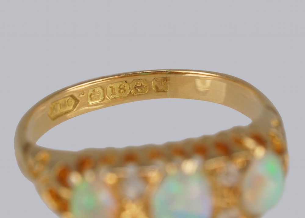Victorian 18ct Gold Opal & Diamond Ring Hallmarked Birmingham 1870 View VIII