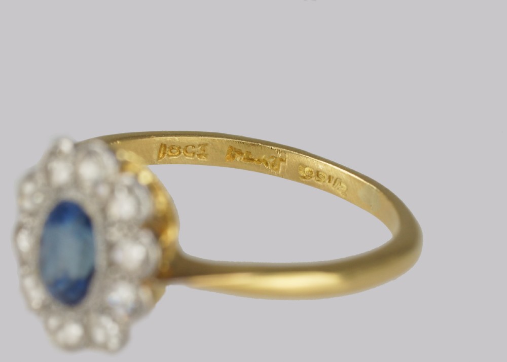Vintage Sapphire & Diamond Cluster Ring Antique 18ct Gold Engagement Ring View VIII