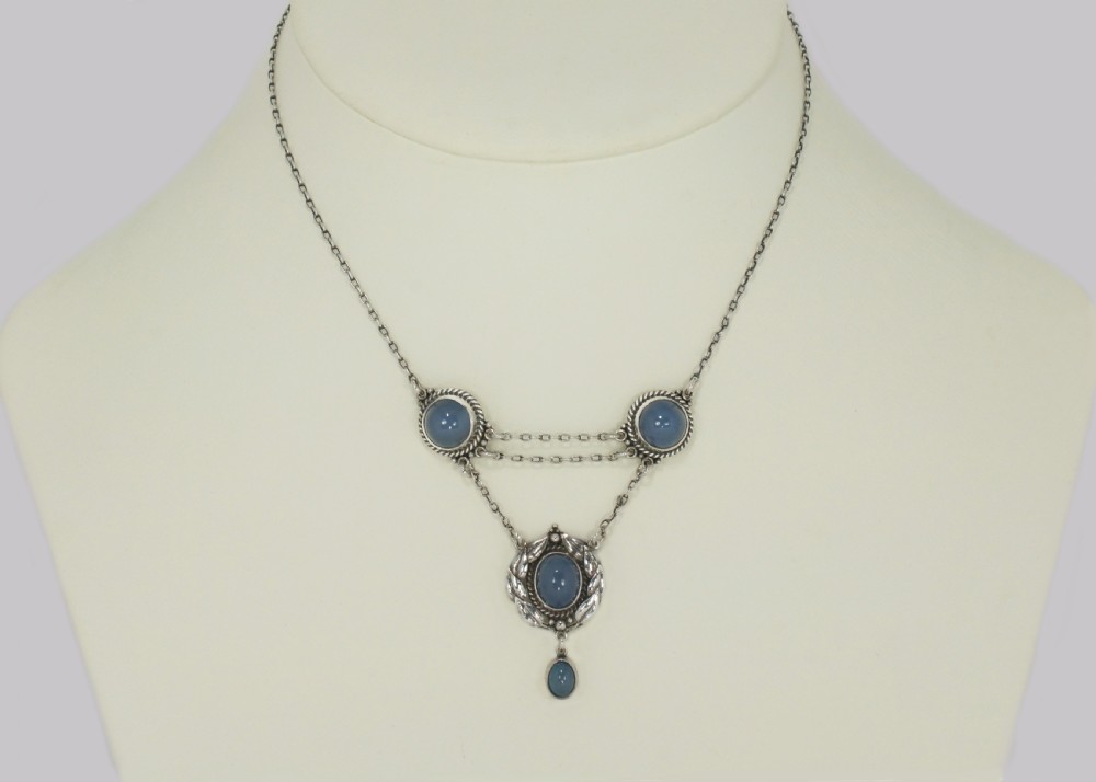 Arts & Craft Chalcedony Necklace Silver Edith Stewart Victorian Pendant circa 1900 View II