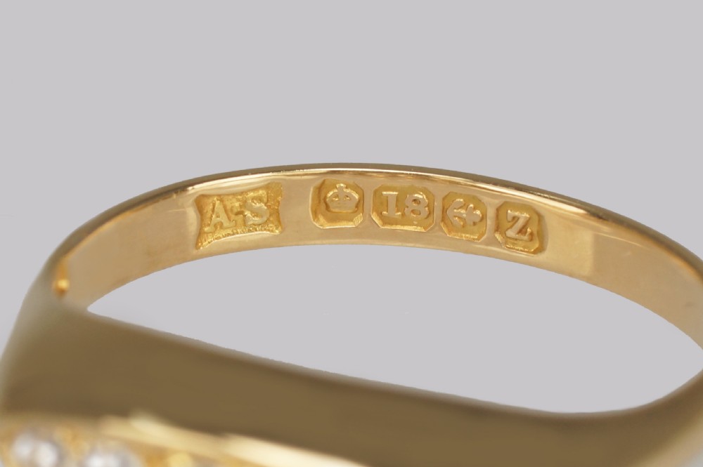 Victorian Old Cut Diamond 18ct Gold 5 Stone Antique Boat Ring Hallmarked Birmingham 1899 View V