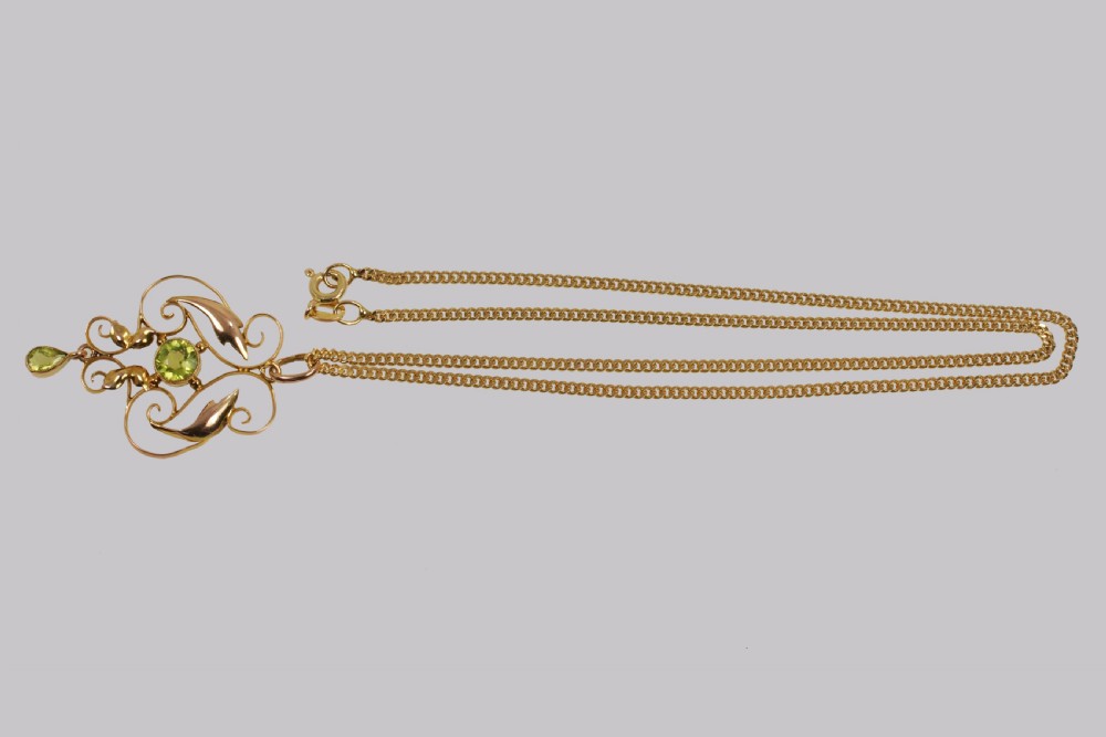 Art Nouveau Peridot Pendant Antique 9ct Gold Pendant & Chain Edwardian Necklace View III