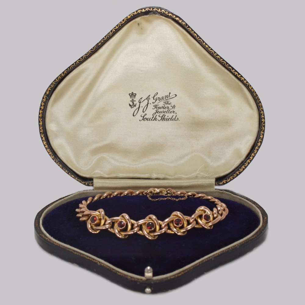 Victorian Garnet Knot & Curb Link 9ct Gold Bracelet with Antique Box Circa 1890 View II