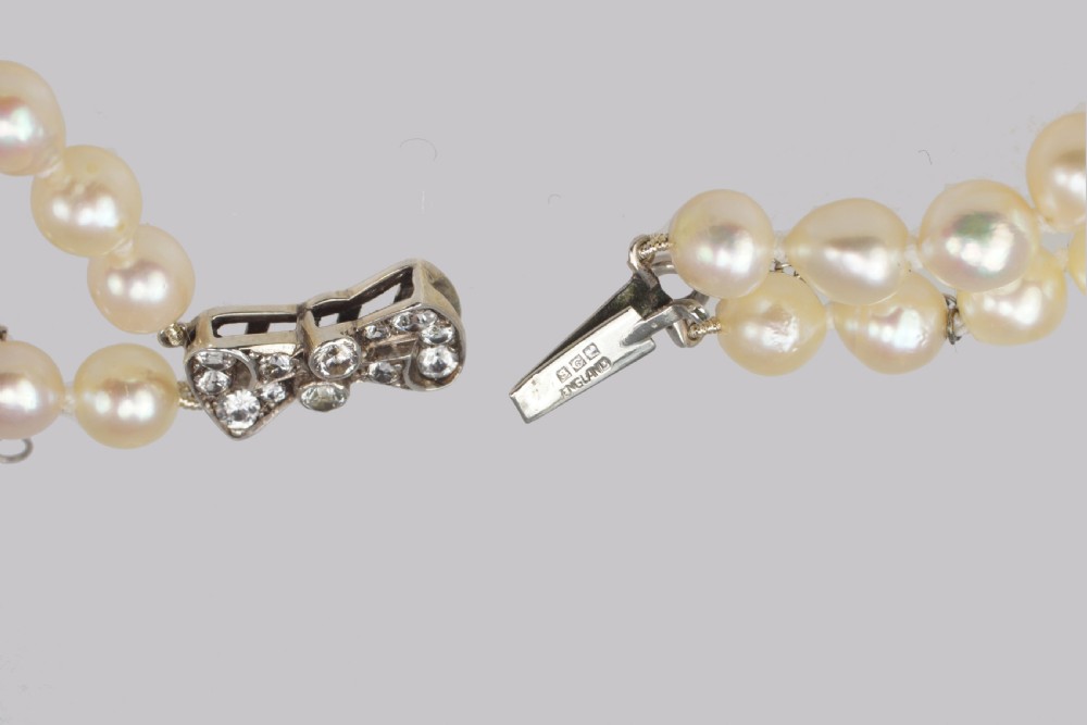 Vintage Pearl Necklace with 9ct Gold Diamanté Bow Clasp Two Strand 15