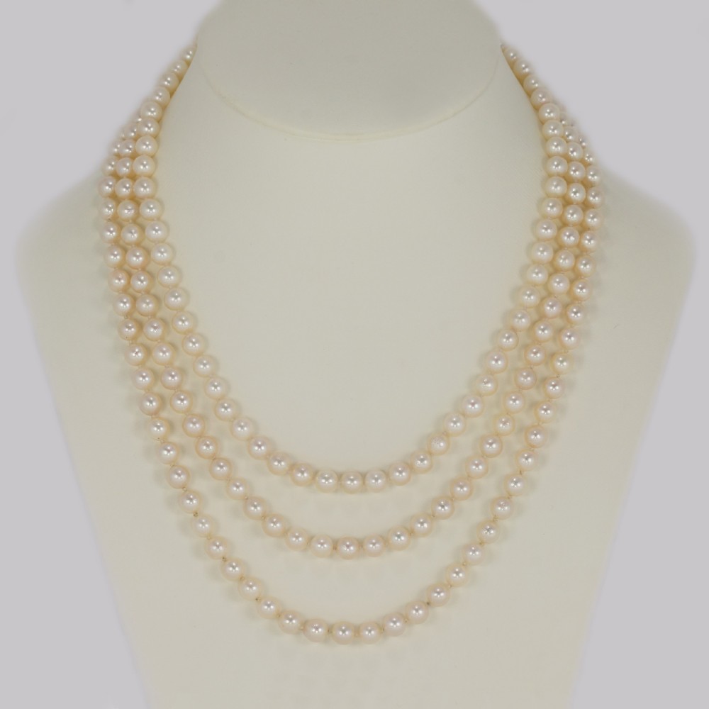 Vintage Pearl Necklace 18ct Gold Lapis Lazuli Clasp Triple Strand 24