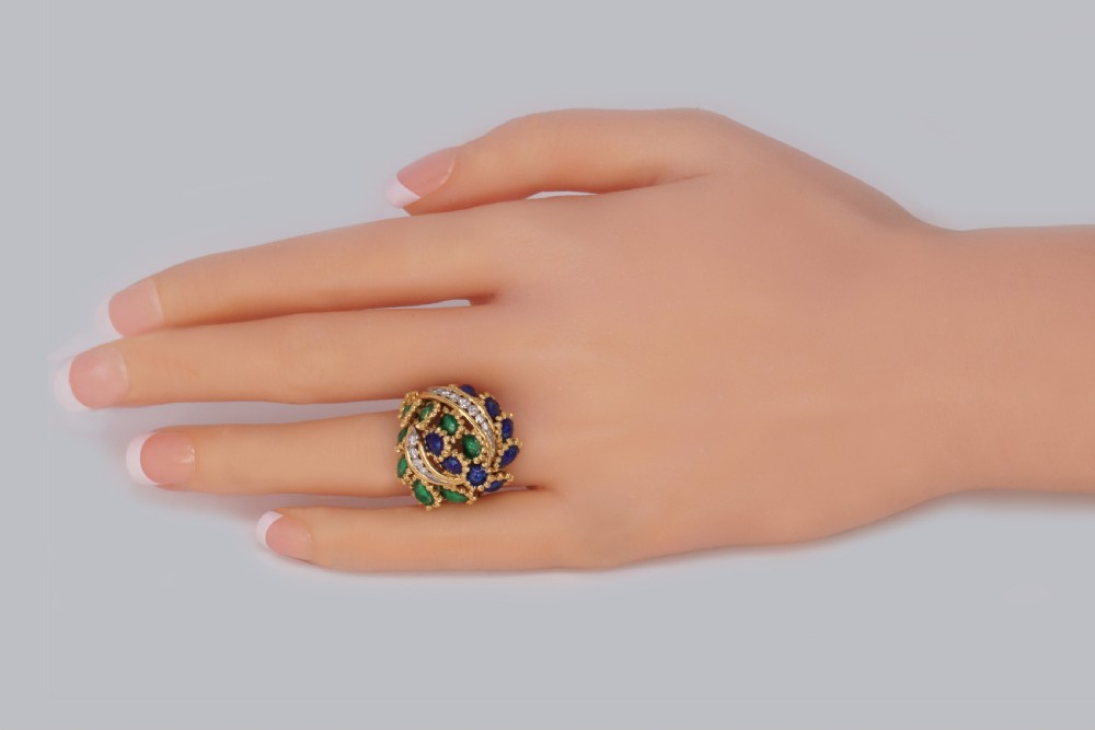Vintage Kutchinsky Diamond and Blue & Green Enamel Ring 18ct Gold Bombé Ring View VII