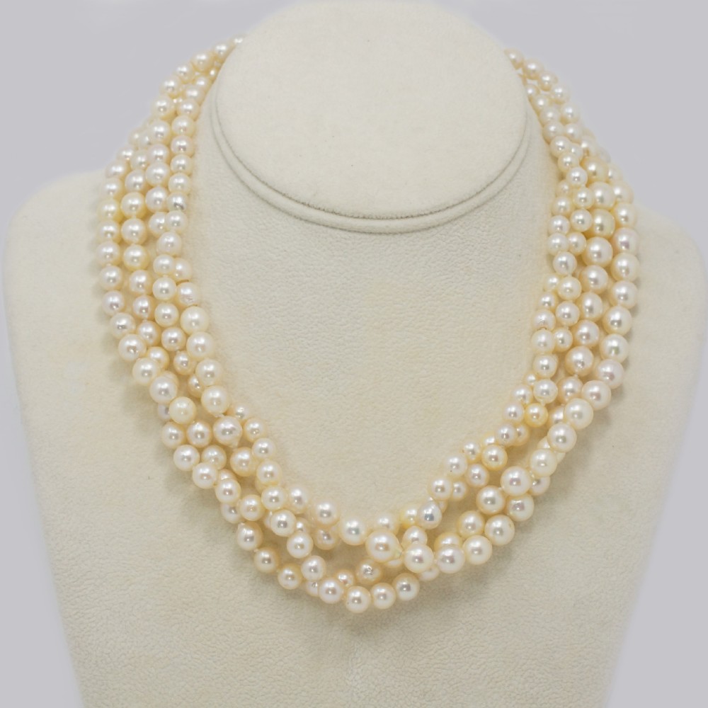 1930s Pearl Necklace 36