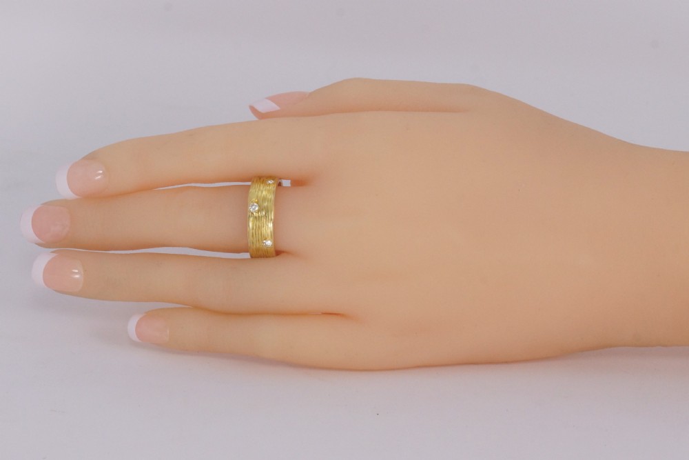 Vintage Kutchinsky Diamond Ring 18ct Gold Textured Engagement Ring London 1960's View III