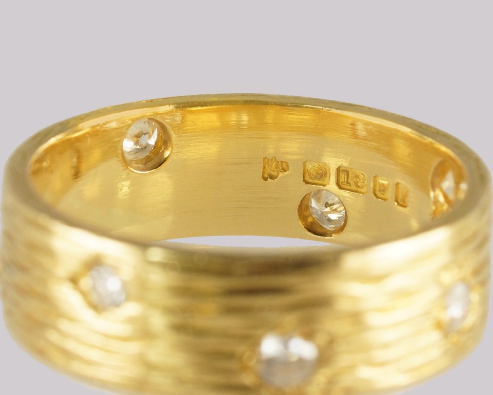 Vintage Kutchinsky Diamond Ring 18ct Gold Textured Engagement Ring London 1960's View V