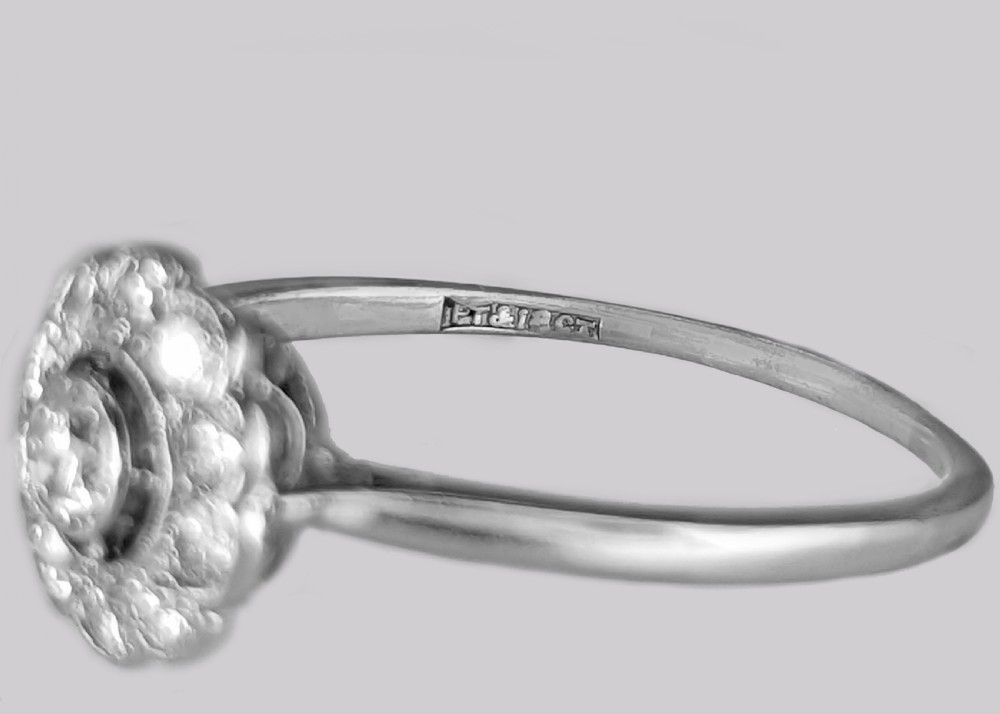 Vintage DIAMOND DAISY RING Antique 18ct White Gold & Platinum 1920s CLUSTER RING View IX