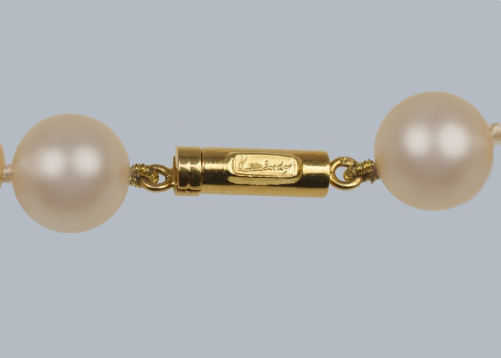 VINTAGE PEARL NECKLACE KUTCHINSKY Single Strand Pearl 16
