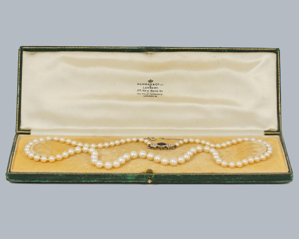 VINTAGE PEARL NECKLACE Sapphire Diamond Clasp 1930s Single Strand Antique Pearl Necklace View III