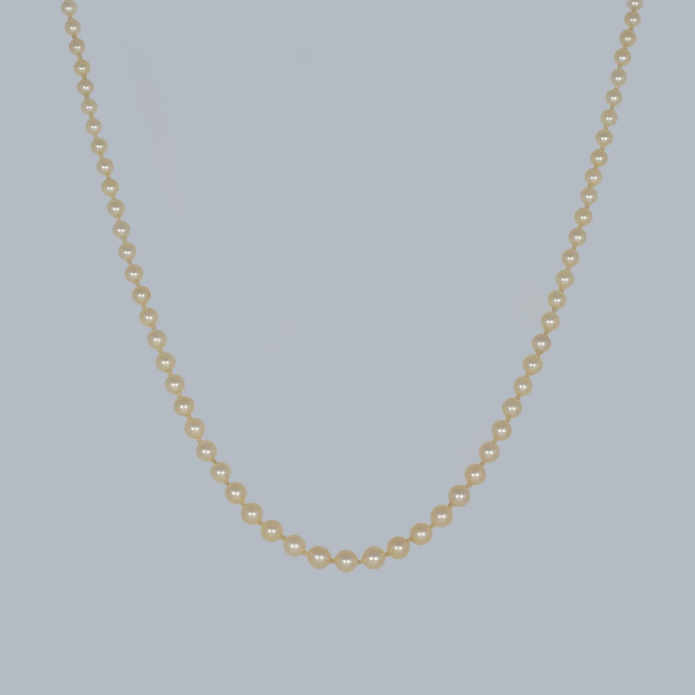 VINTAGE PEARL NECKLACE Sapphire Diamond Clasp 1930s Single Strand Antique Pearl Necklace View VI