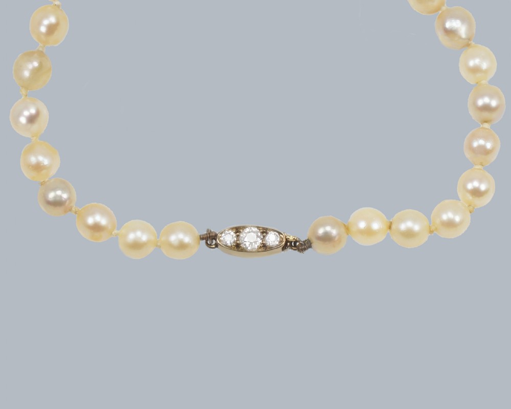 ANTIQUE PEARL NECKLACE OLD CUT DIAMOND CLASP 1920s Single Strand Vintage Pearls View V
