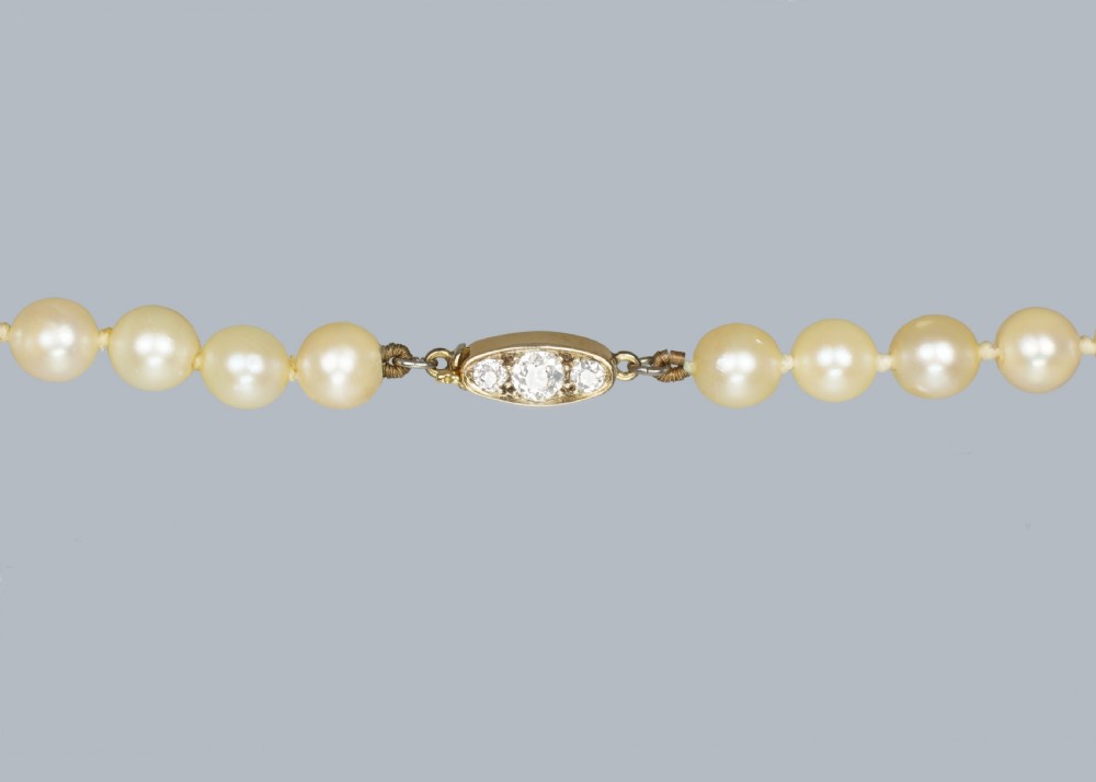 ANTIQUE PEARL NECKLACE OLD CUT DIAMOND CLASP 1920s Single Strand Vintage Pearls View VI
