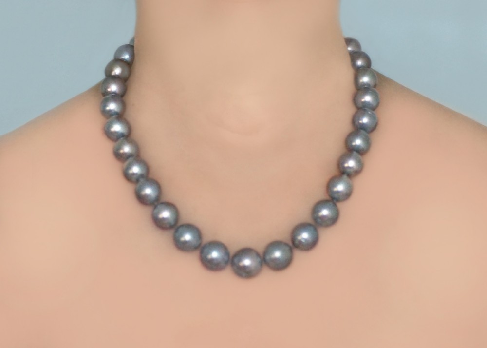 VINTAGE TAHITIAN PEARL NECKLACE Single Strand Large Black Pearl 19
