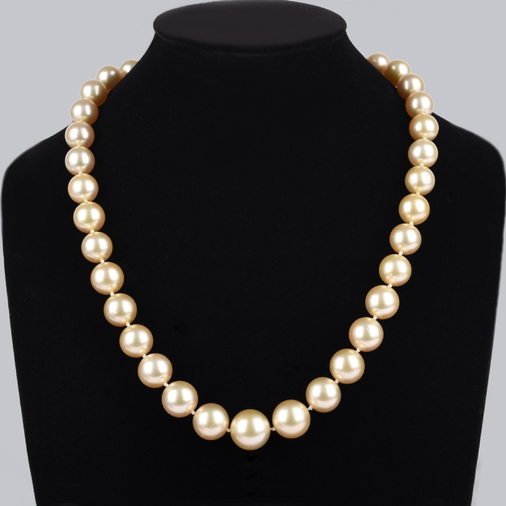VINTAGE SOUTH SEA PEARL NECKLACE with Diamond Clasp 1960s Single Strand 14.5mm -10.5mm Pearls View V