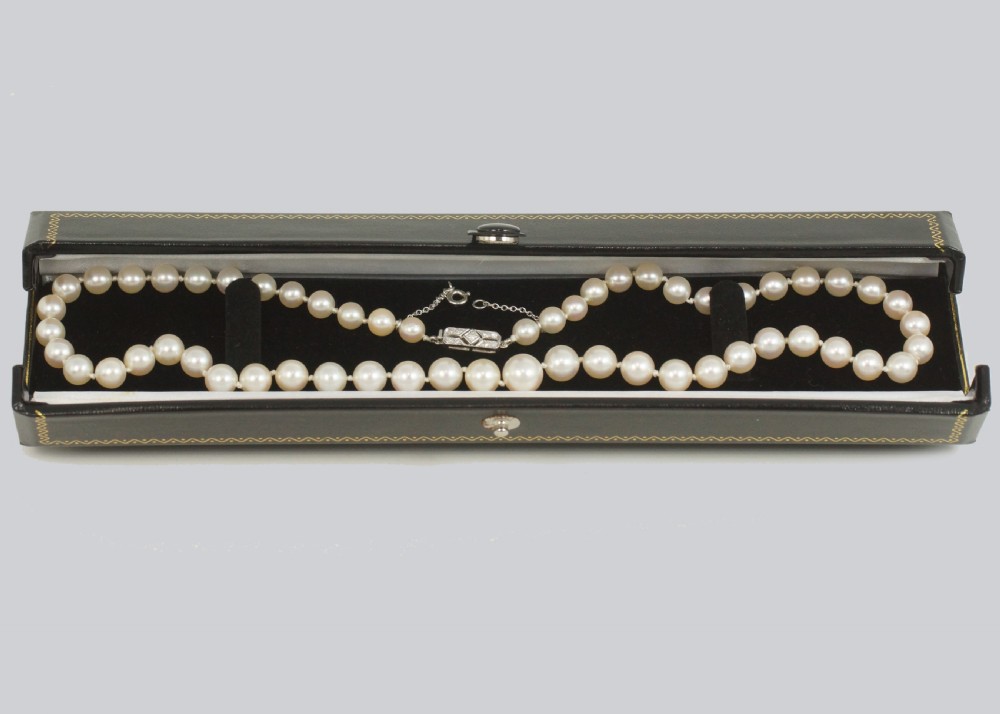 ART DECO PEARL NECKLACE DIAMOND CLASP Vintage 1920s Single Strand Antique Pearls View VI