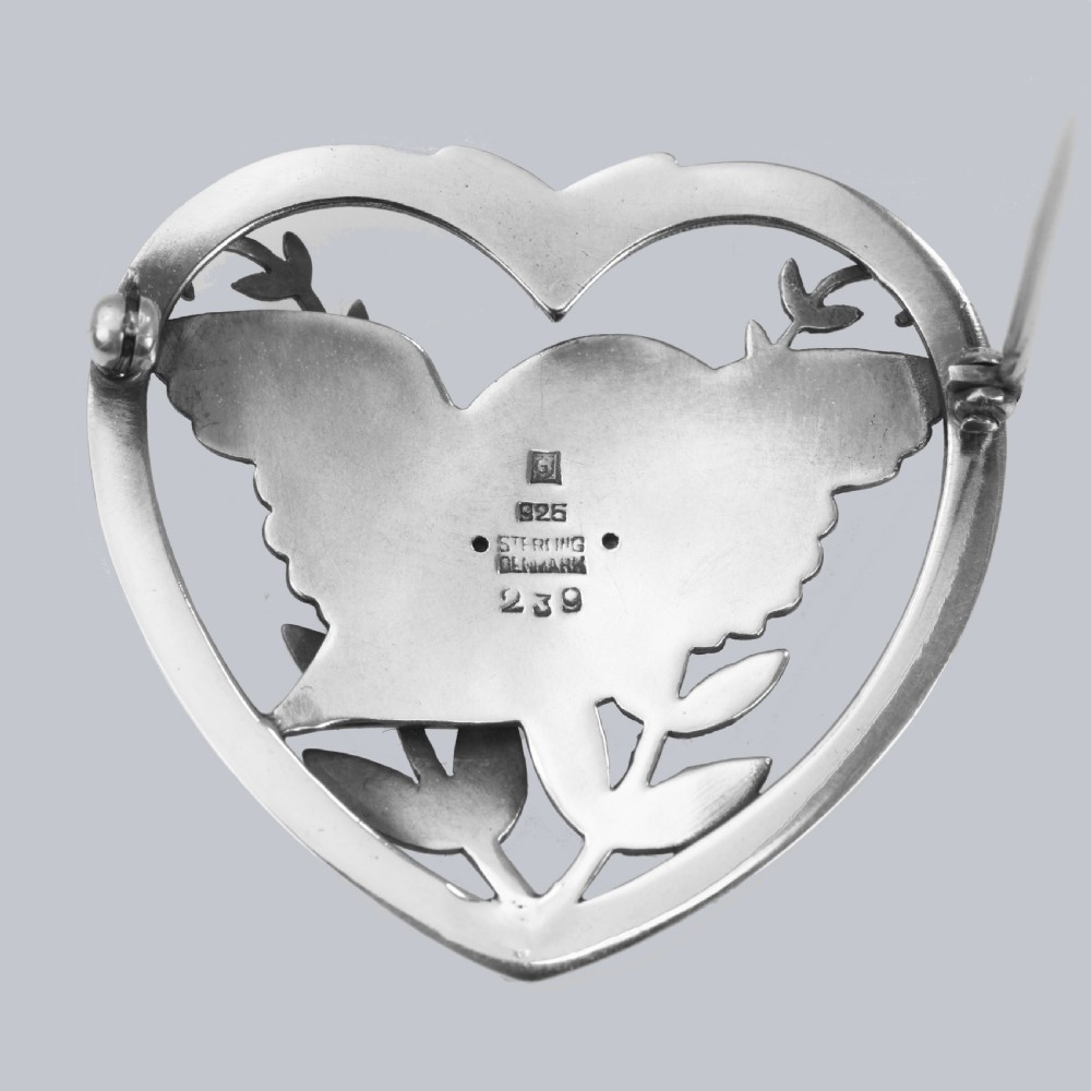 Georg Jensen Robin Heart Brooch Arno Malinowski Vintage 1930/40s Sterling Silver Bird 239 View III