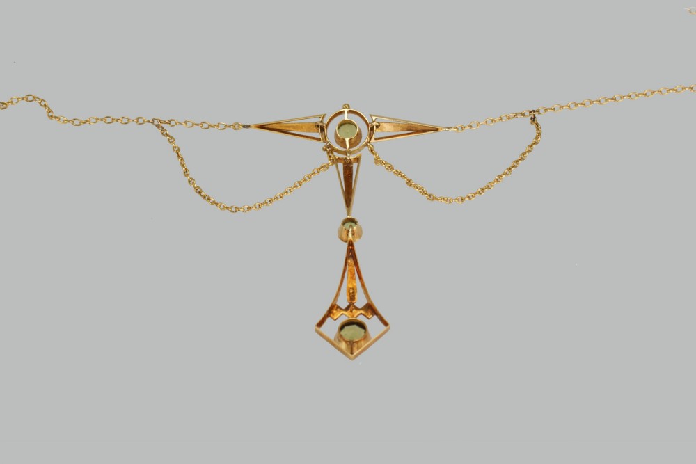 Edwardian Peridot Lavaliere Necklace 15ct Gold Art Deco  Peridot & Seed Pearl Antique Necklace View VII
