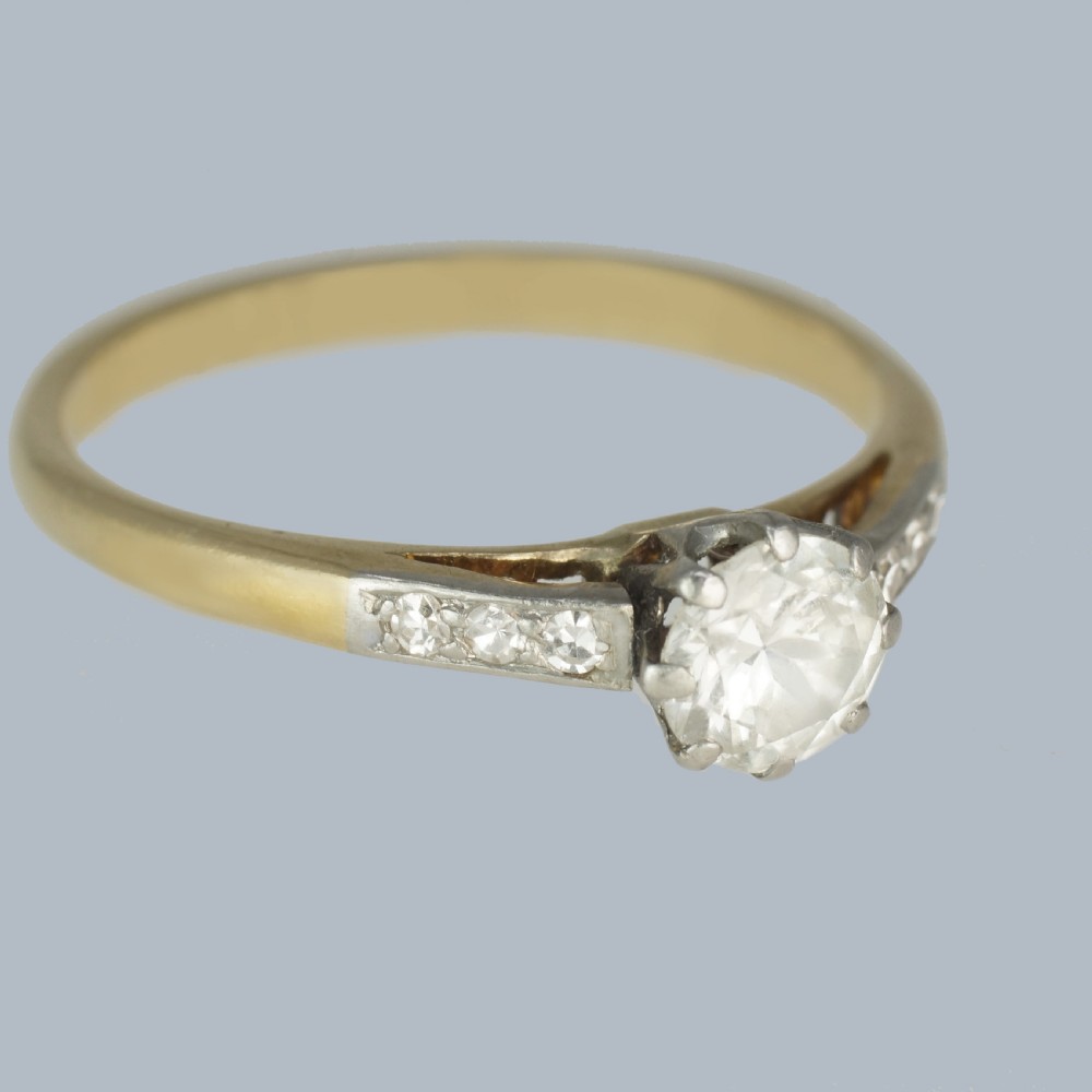 Vintage Solitaire Engagement Ring 18ct Gold Antique Diamond Ring Total 0.75 carat View IV