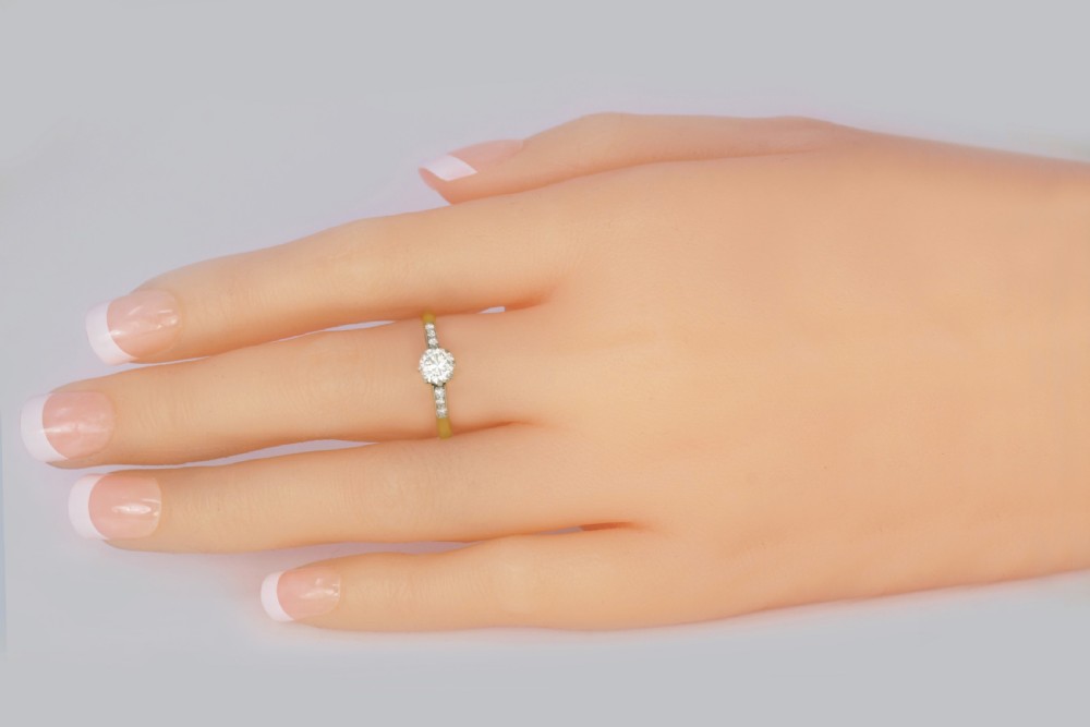 Vintage Solitaire Engagement Ring 18ct Gold Antique Diamond Ring Total 0.75 carat View VI