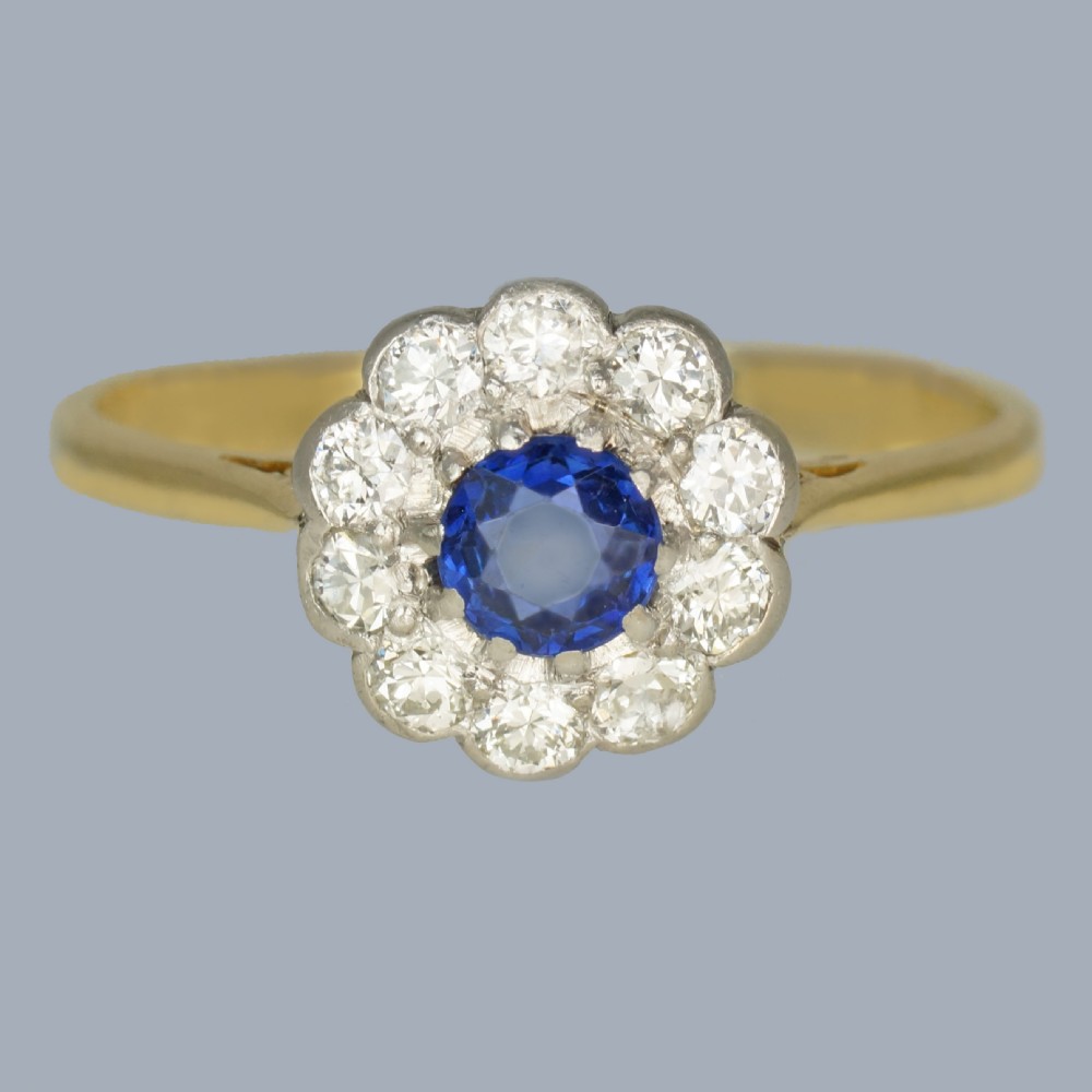 ANTIQUE SAPPHIRE and DIAMOND CLUSTER RING 18ct Gold 1920s Art Deco Daisy Ring