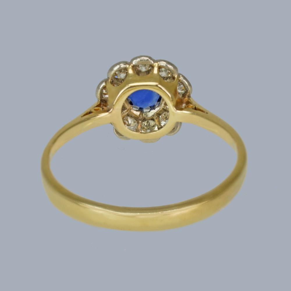 ANTIQUE SAPPHIRE and DIAMOND CLUSTER RING 18ct Gold 1920s Art Deco Daisy Ring View VII