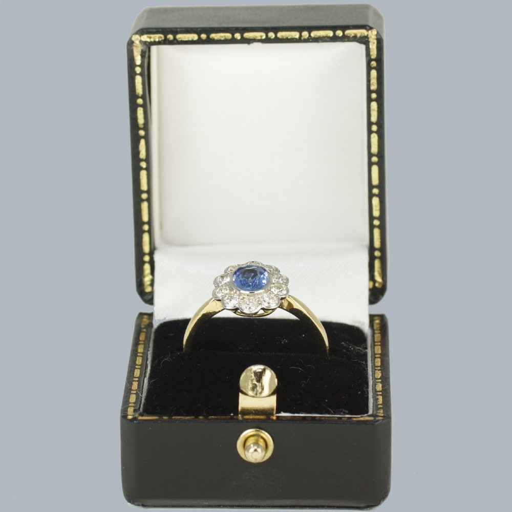 SAPPHIRE and DIAMOND CLUSTER RING Vintage 18ct Gold 1960s Victorian Style Ring View VIII