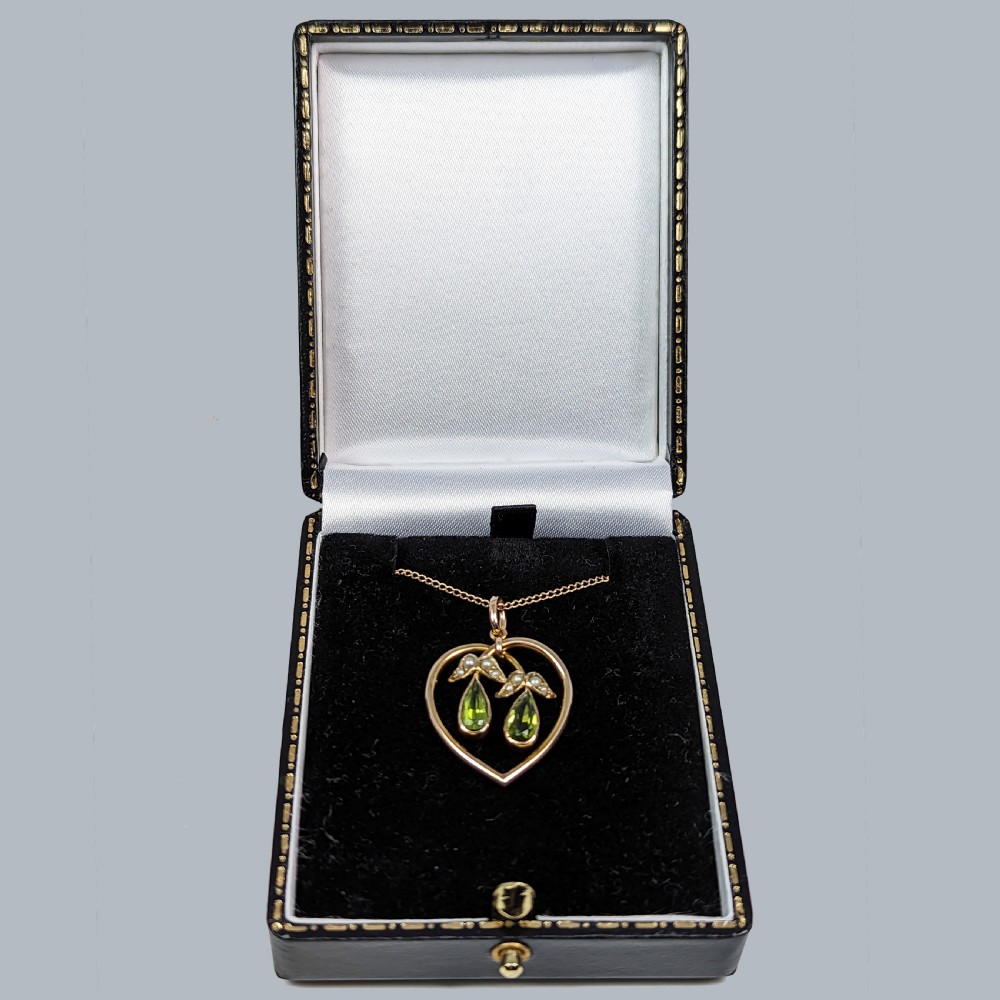ART NOUVEAU PENDANT PERIDOT and PEARL 9ct Gold Floral Antique Edwardian Pendant View XI