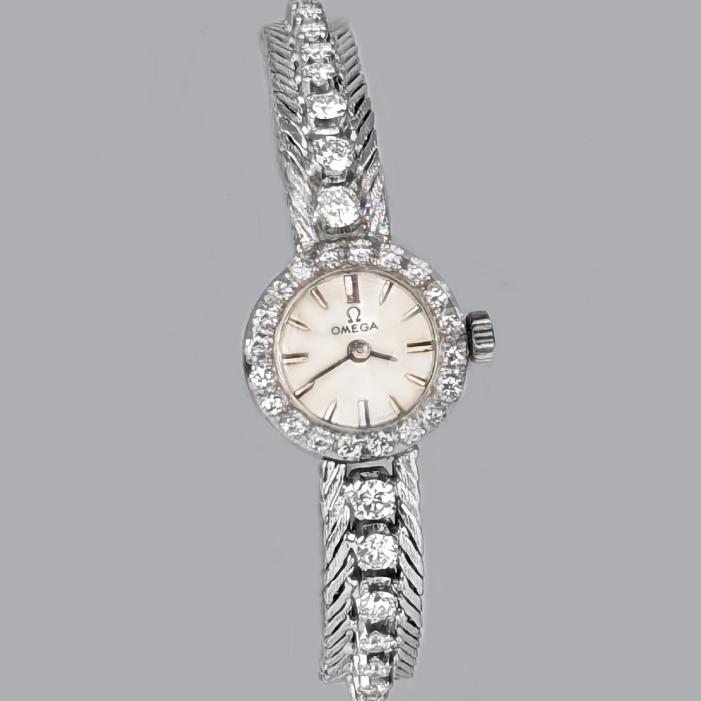 Vintage Omega Diamond Watch 18ct Gold 1960s Manual Wind Ladies Bracelet Watch 3.0ct Diamonds View IV