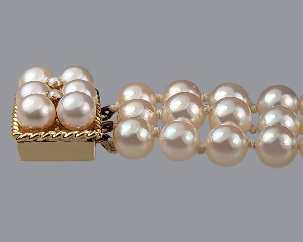 Vintage Pearl Bracelet with 9ct Gold Clasp Triple Strand London Hallmarked View IV