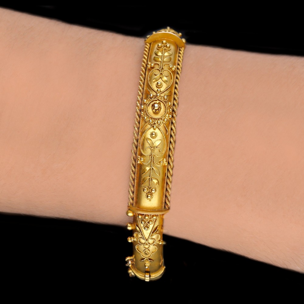 Edwardian 15ct Gold Foliate Bangle Antique Bracelet Chester 1907 Ornate Bangle View II