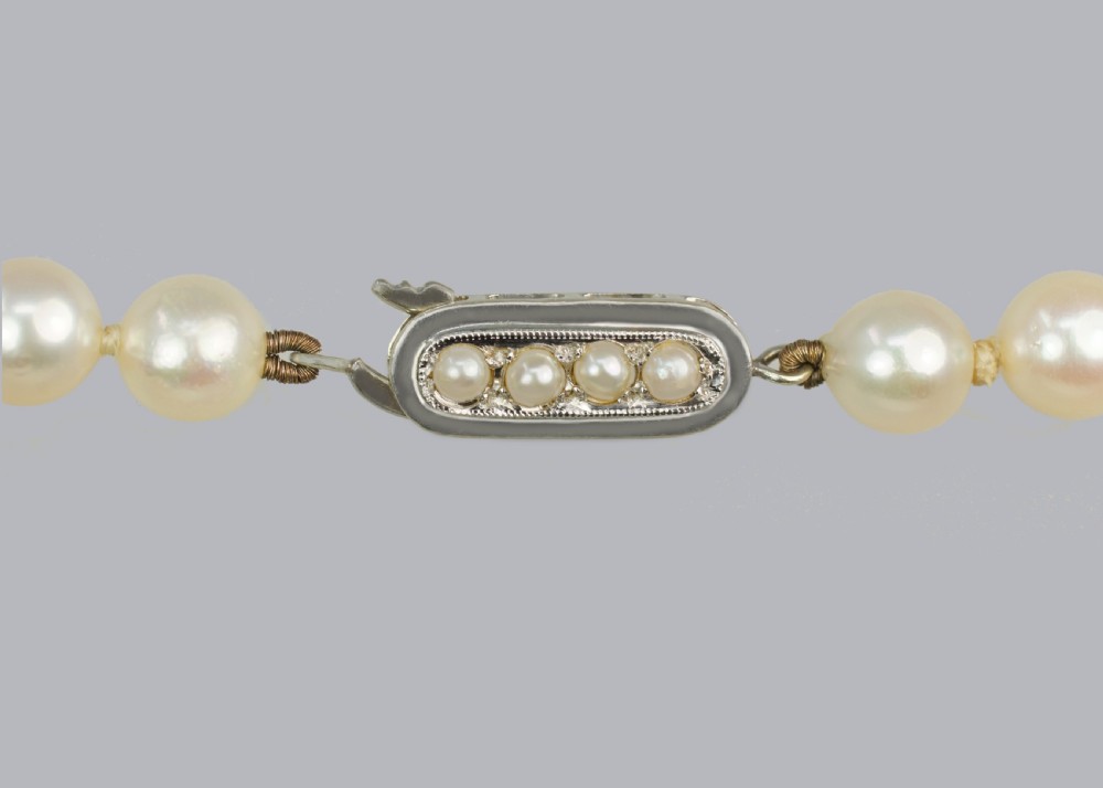 Vintage Cropp and Farr Long Pearl Necklace 50
