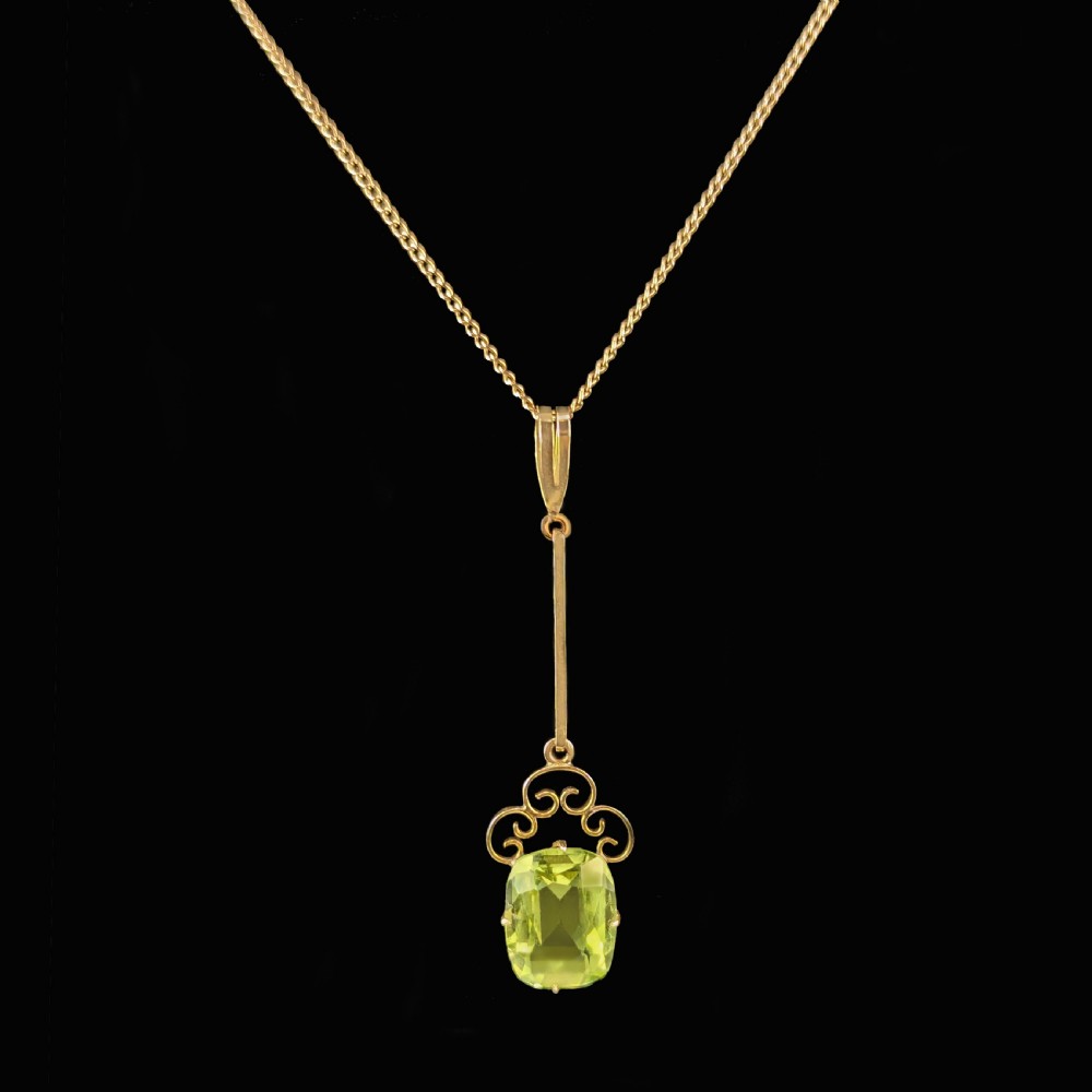 Edwardian Peridot Necklace 9ct Gold Antique Drop Pendant with Chain Vintage circa 1910 View III