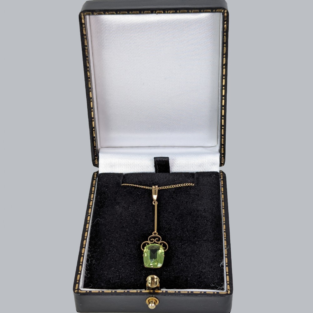 Edwardian Peridot Necklace 9ct Gold Antique Drop Pendant with Chain Vintage circa 1910 View VI