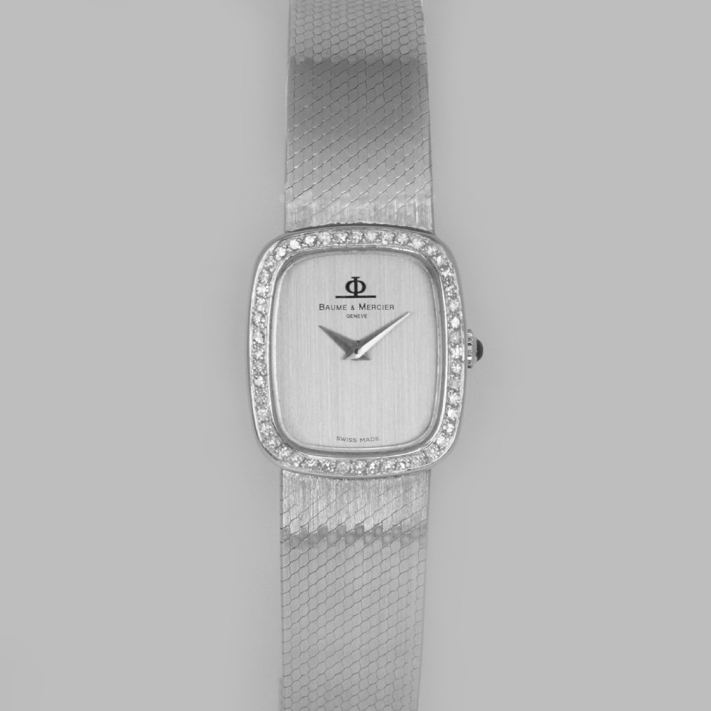 Vintage  Baume & Mercier Diamond Watch Ladies 18ct Gold Manual Wind 1960s Bracelet Watch View III