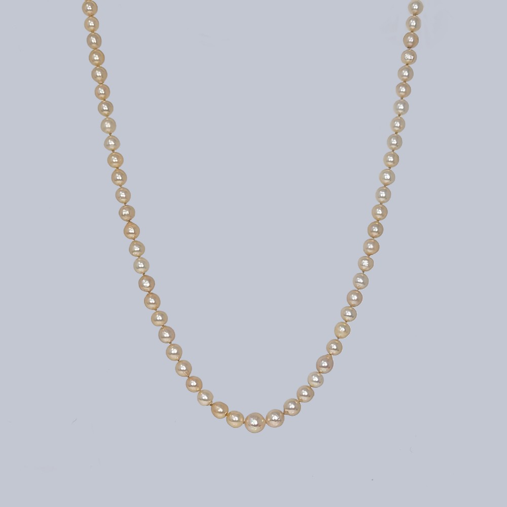 VINTAGE PEARL NECKLACE DIAMOND CLASP with Gem Report Single Strand 1950s Pearls 18ct Gold Clasp View II