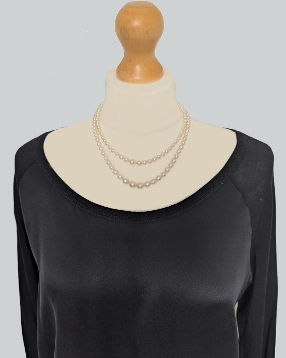 Vintage Pearl Necklace Double / Single Strand with 9ct Gold Floral Garnet Clasp View X