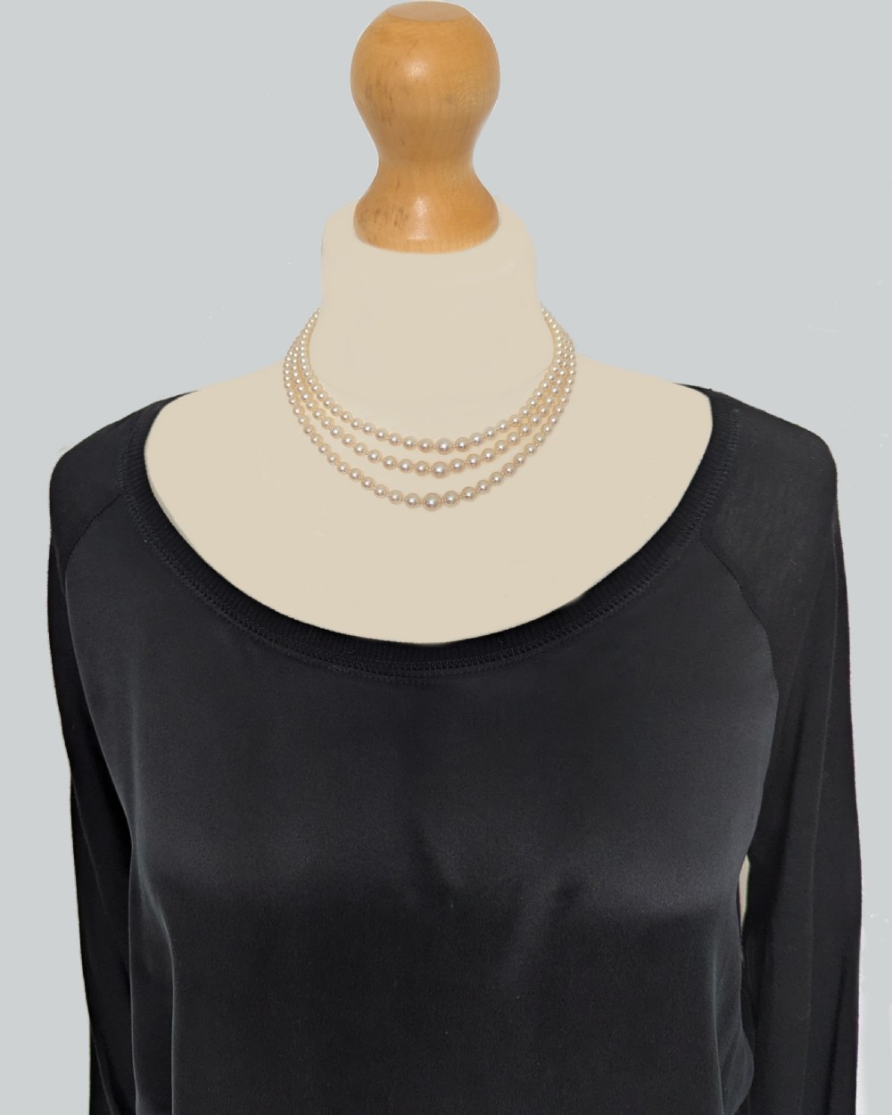 Vintage Triple Pearl Necklace 9ct Gold Cluster Pearl Clasp Three Strand 1950s View IV