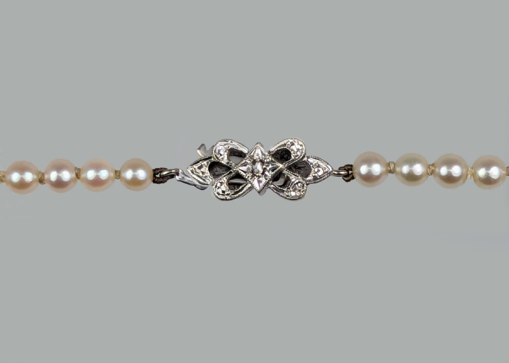 Vintage Pearl Necklace 9ct Gold Diamond Clasp 1950s Classic Single Strand Pearls View VI