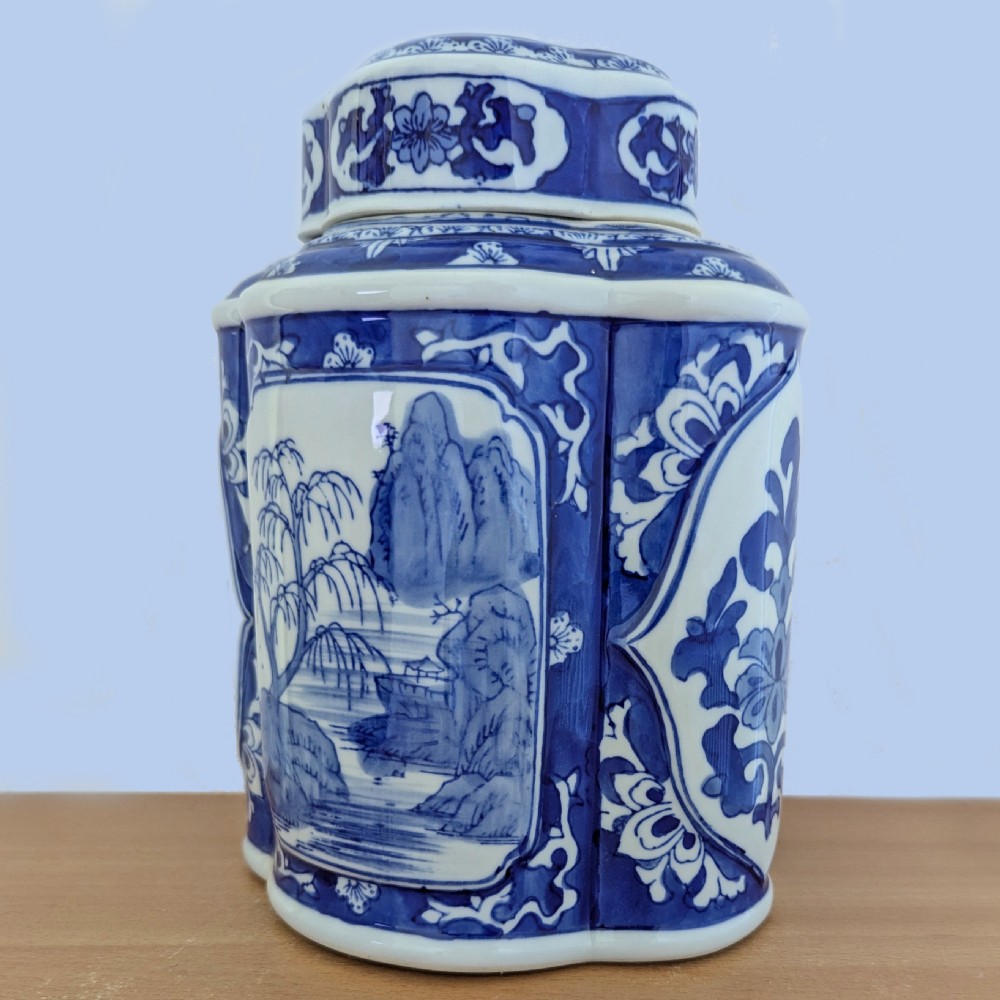Antique Chinese Ginger Jar Blue and White Ceramics Potiche with Lid 9