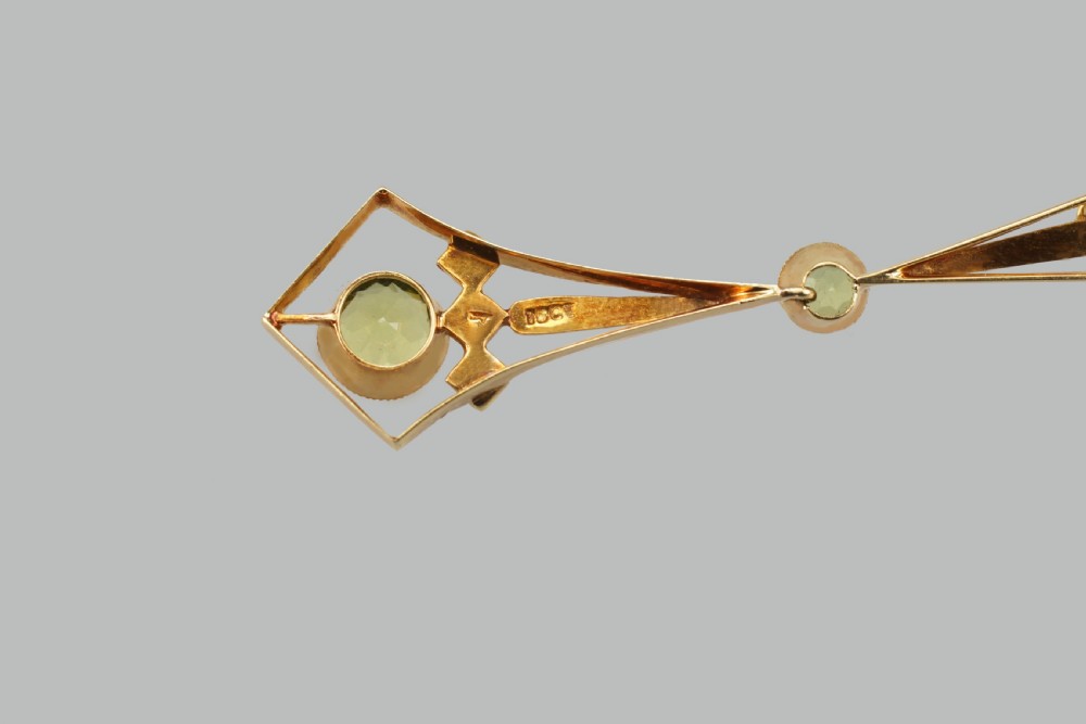 Exquisite Edwardian 15ct Gold Peridot & Seed Pearl Necklace | Art Nouveau – Art Deco Elegance | Circa 1915 View X