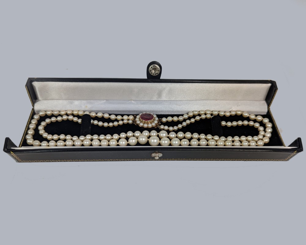 Vintage Pearl Necklace Double or Single Strand with 9ct Gold Floral Garnet Clasp – Circa 1960s View IX