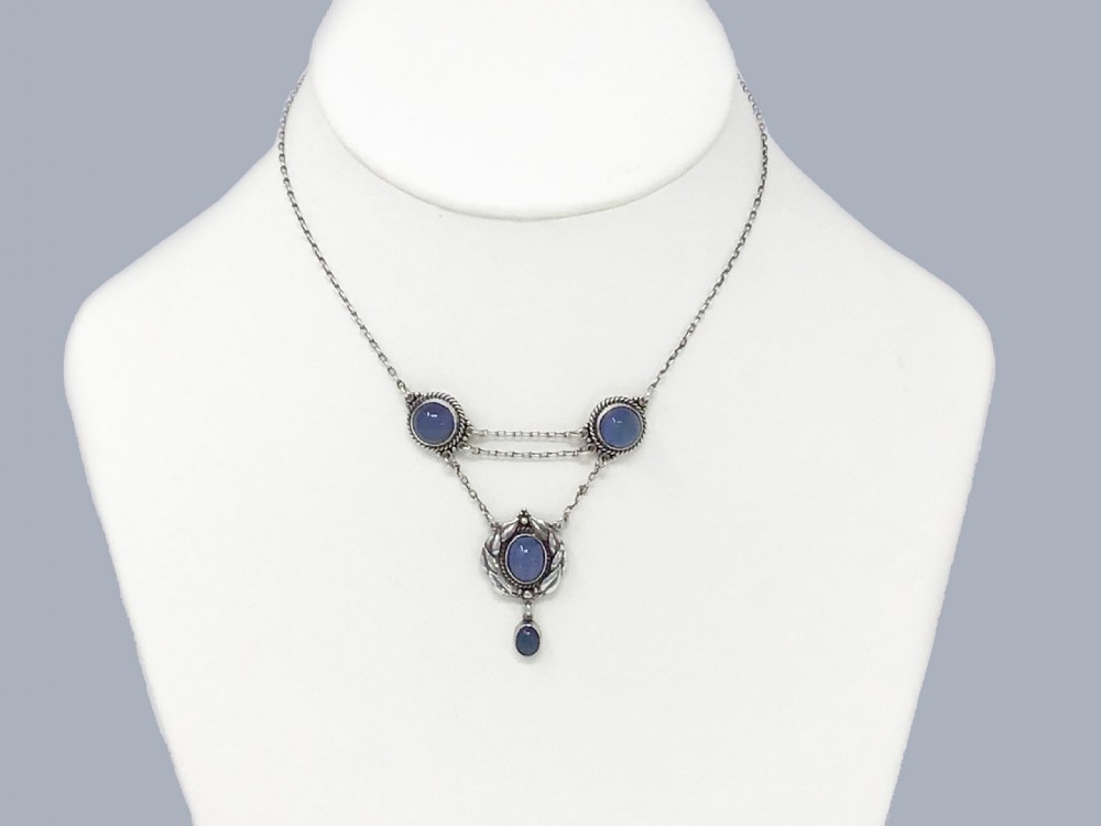 Exquisite Antique Arts & Crafts Chalcedony Necklace in Silver c.1900 - this beautiful necklace is attributed to Edith Stewart View II