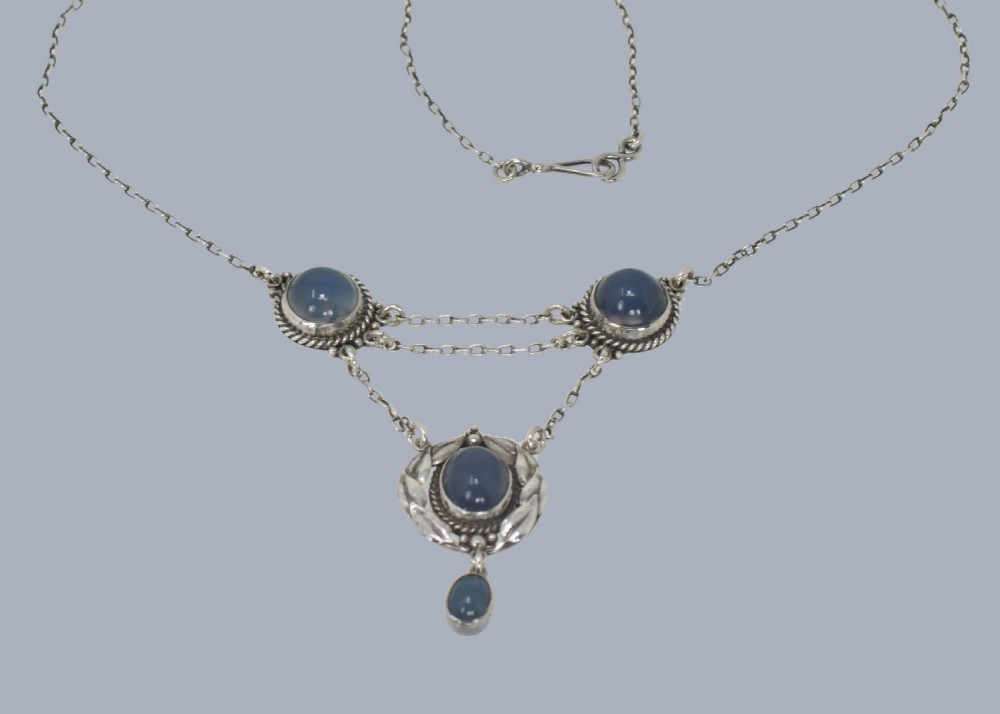 Exquisite Antique Arts & Crafts Chalcedony Necklace in Silver c.1900 - this beautiful necklace is attributed to Edith Stewart View VI