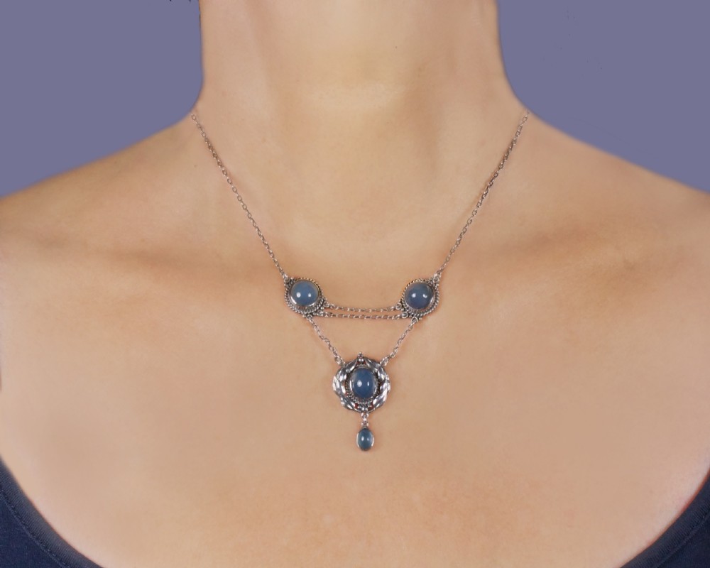 Exquisite Antique Arts & Crafts Chalcedony Necklace in Silver c.1900 - this beautiful necklace is attributed to Edith Stewart View VII
