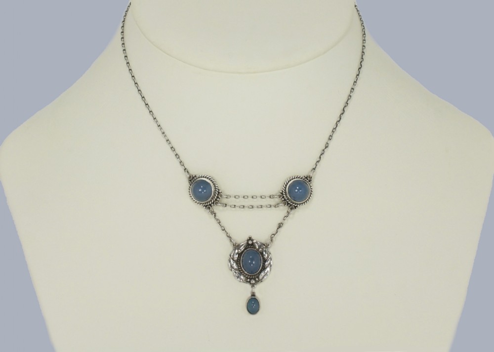 Exquisite Antique Arts & Crafts Chalcedony Necklace in Silver c.1900 - this beautiful necklace is attributed to Edith Stewart View IX