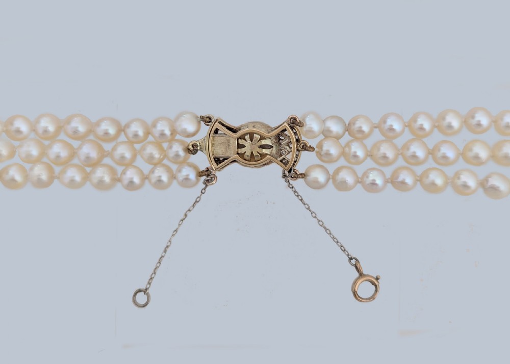 1920s Triple Strand Pearl Necklace – Cultured Saltwater Pearls with Natural Pearl & Diamond 18ct Gold Clasp, Certified View VIII